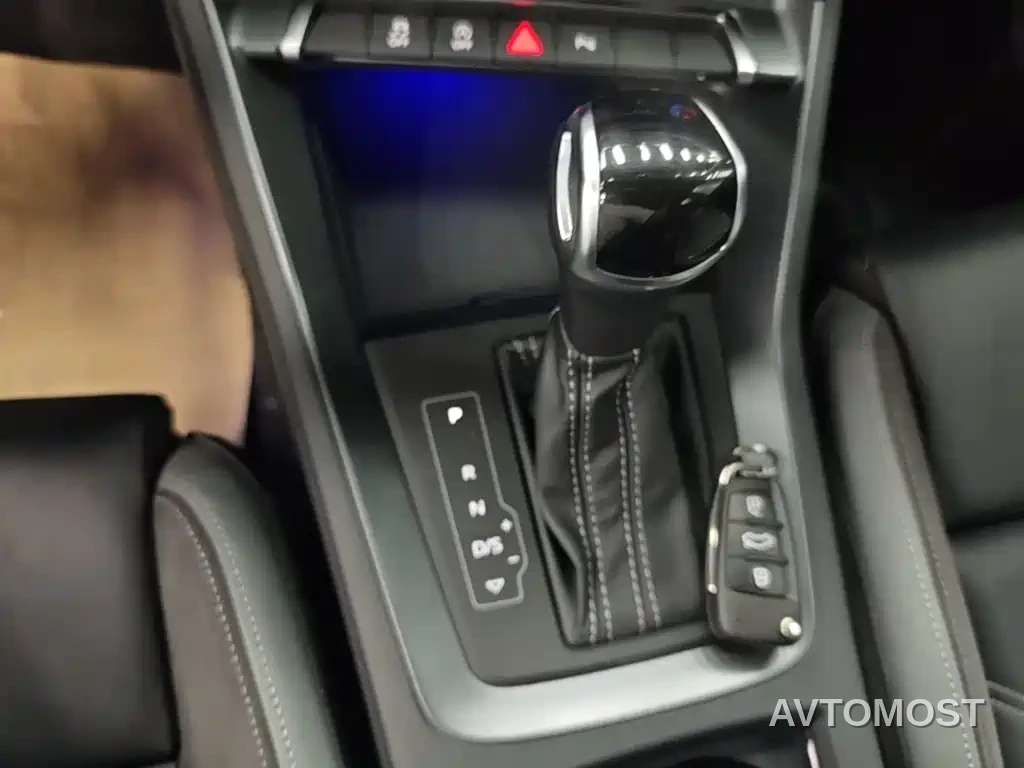Audi Q3 Sportback — фото 13