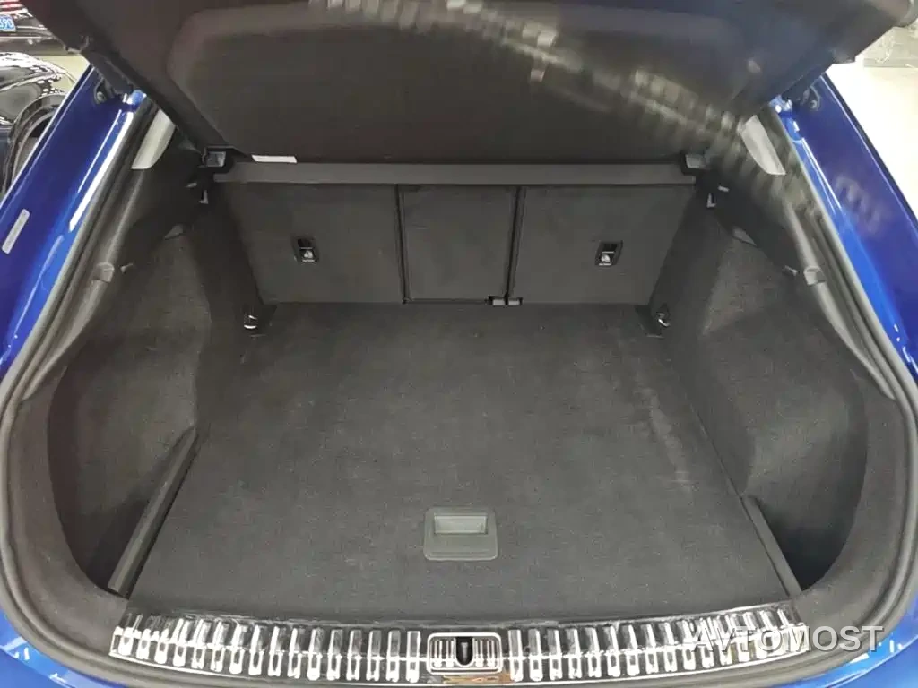 Audi Q3 Sportback — фото 18