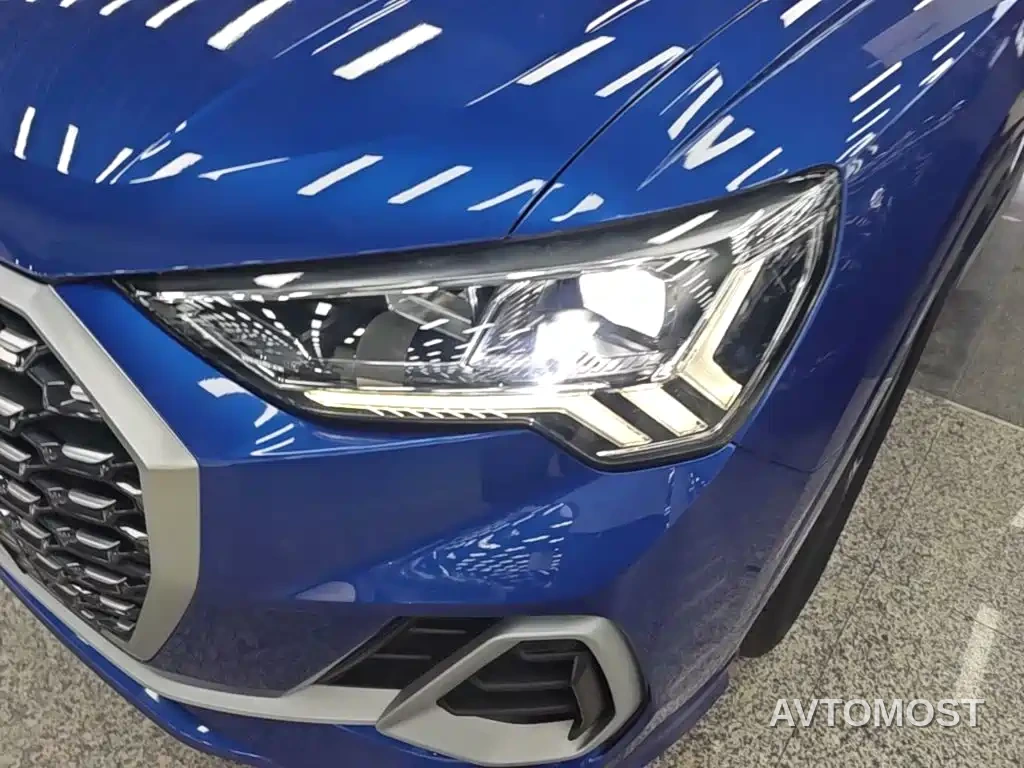 Audi Q3 Sportback — фото 22