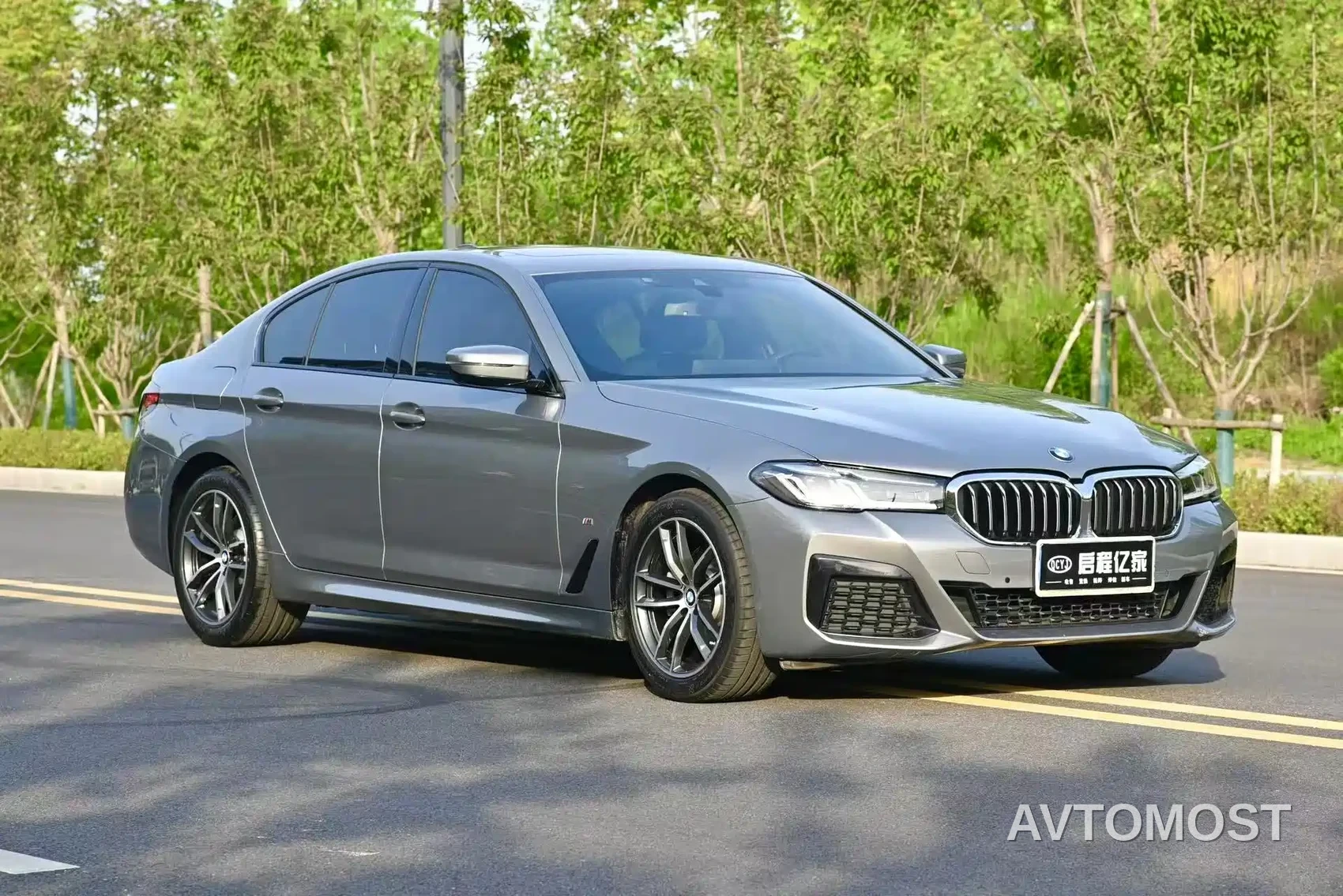 BMW 5 Series (Import) — фото 3