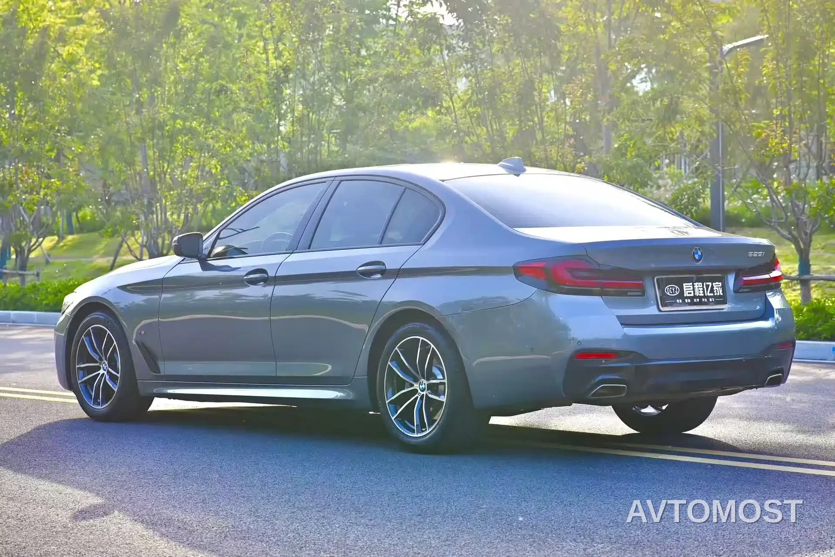BMW 5 Series (Import) — фото 14