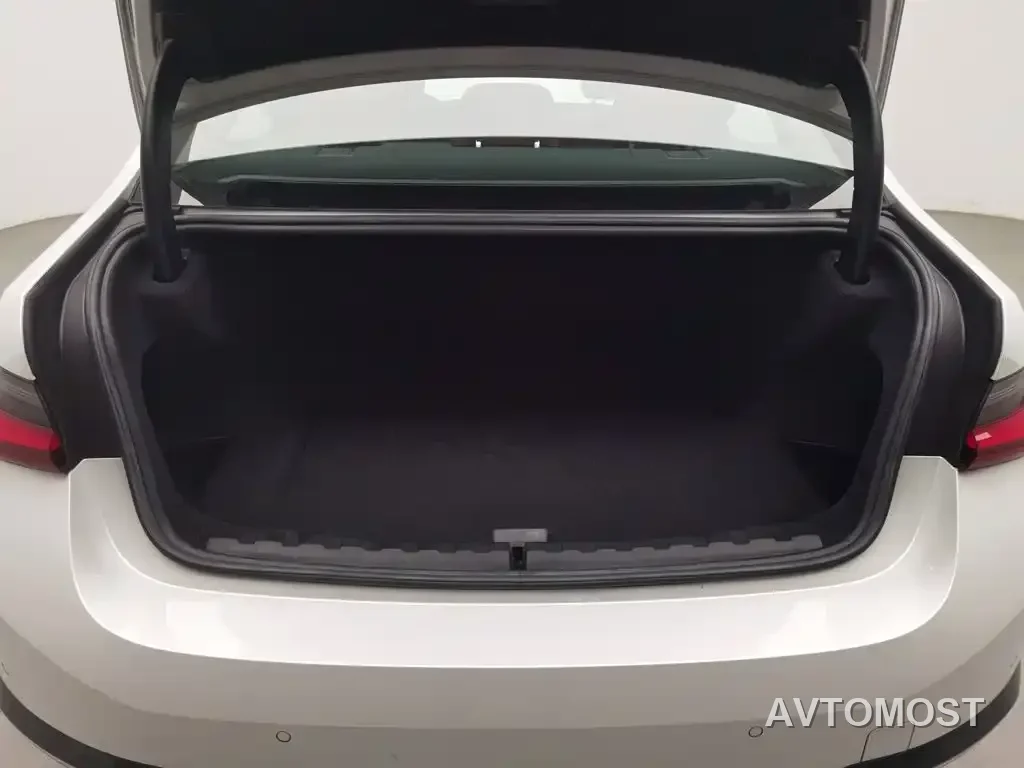 BMW i3 — фото 15