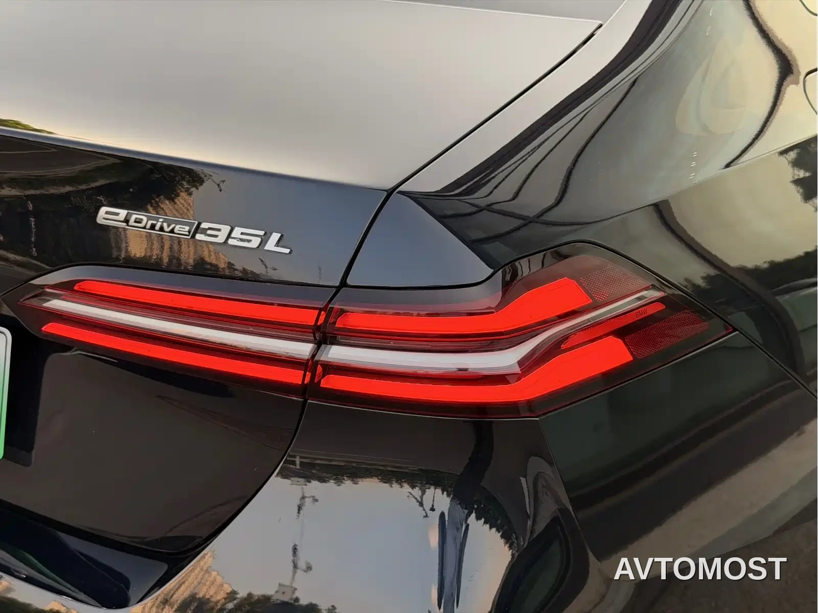 BMW i5 — фото 22