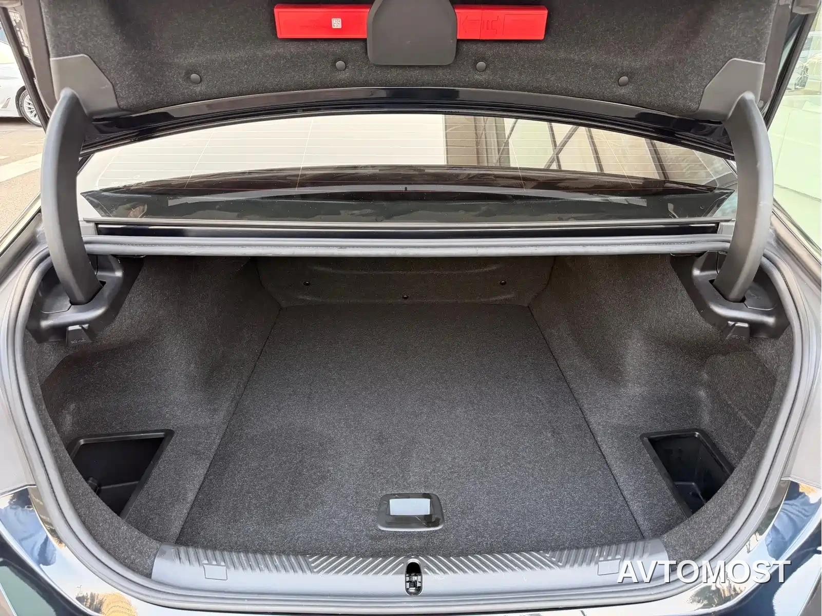 BMW i5 — фото 23