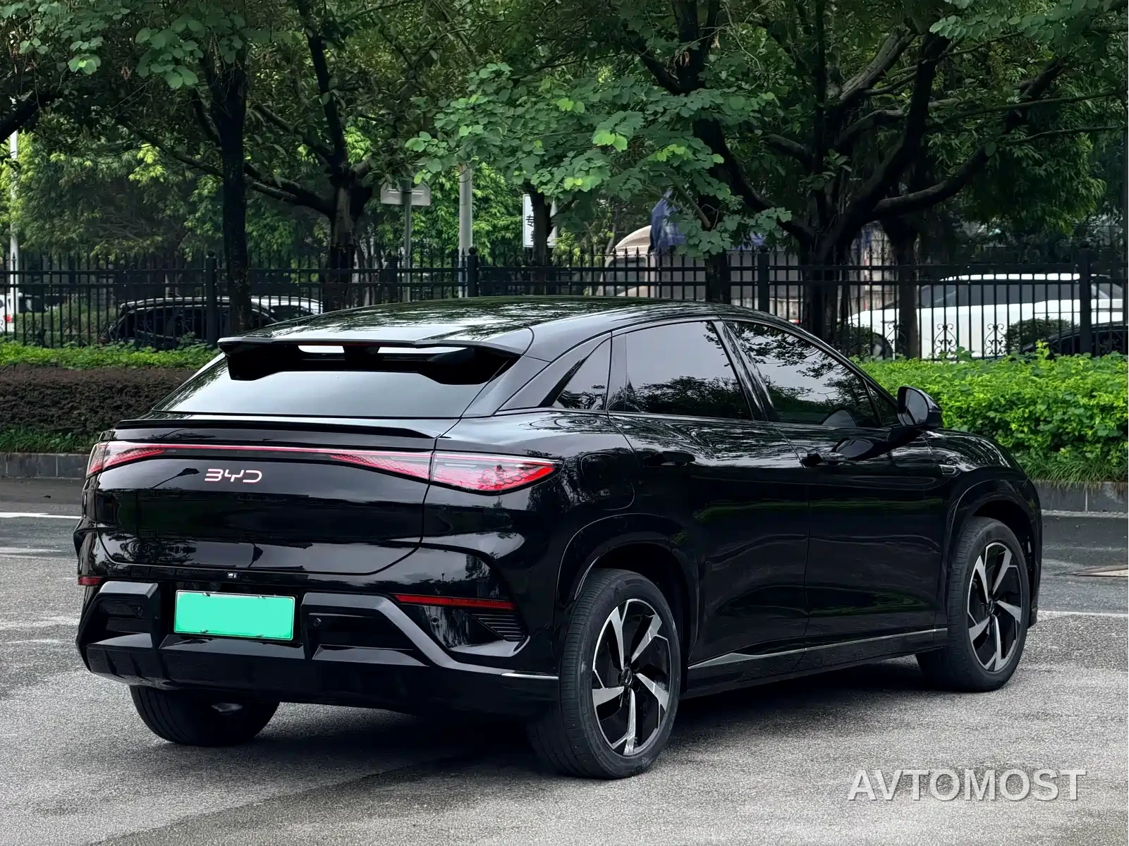 BYD Sealion 07 EV — фото 4
