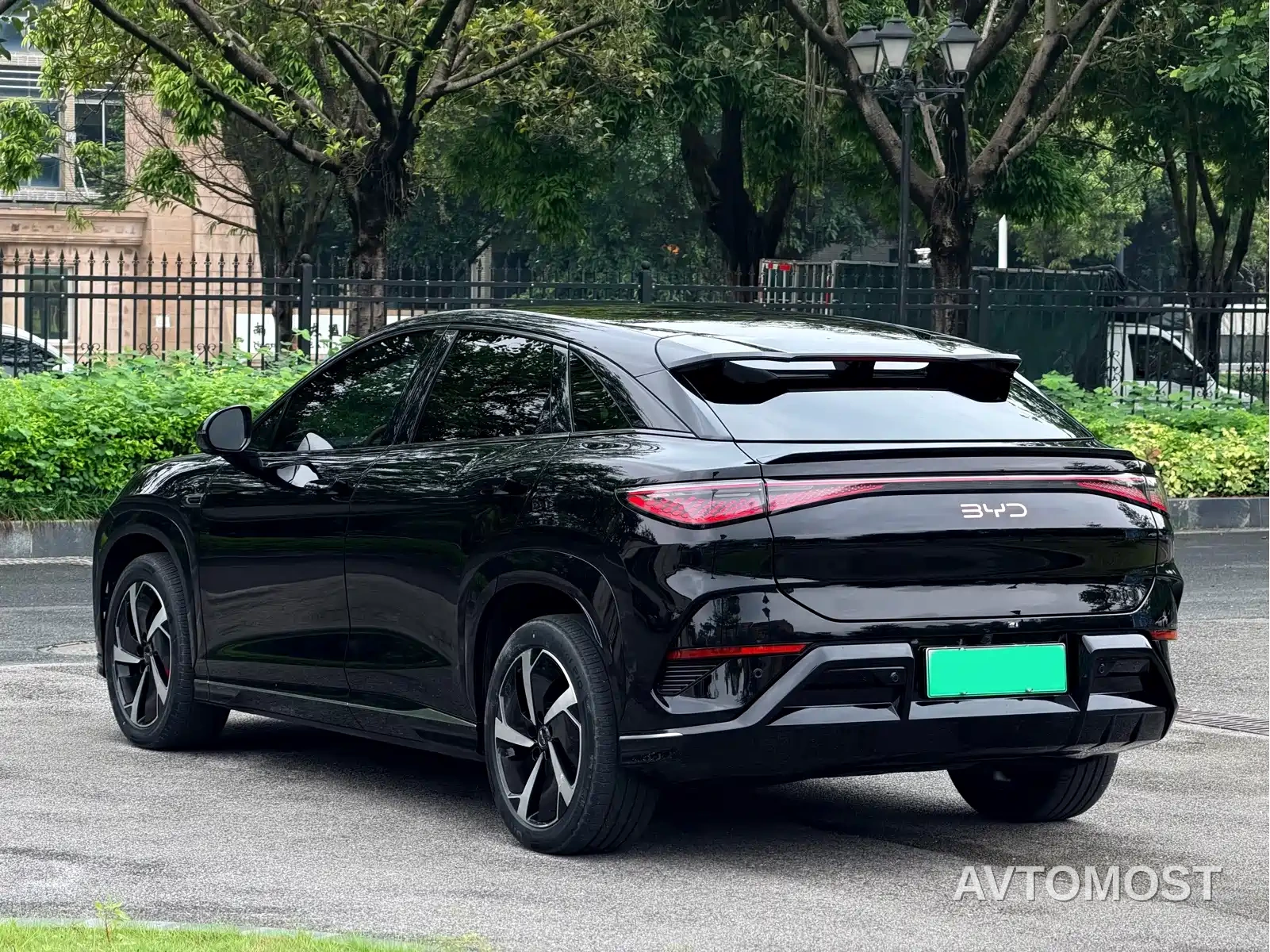 BYD Sealion 07 EV — фото 17