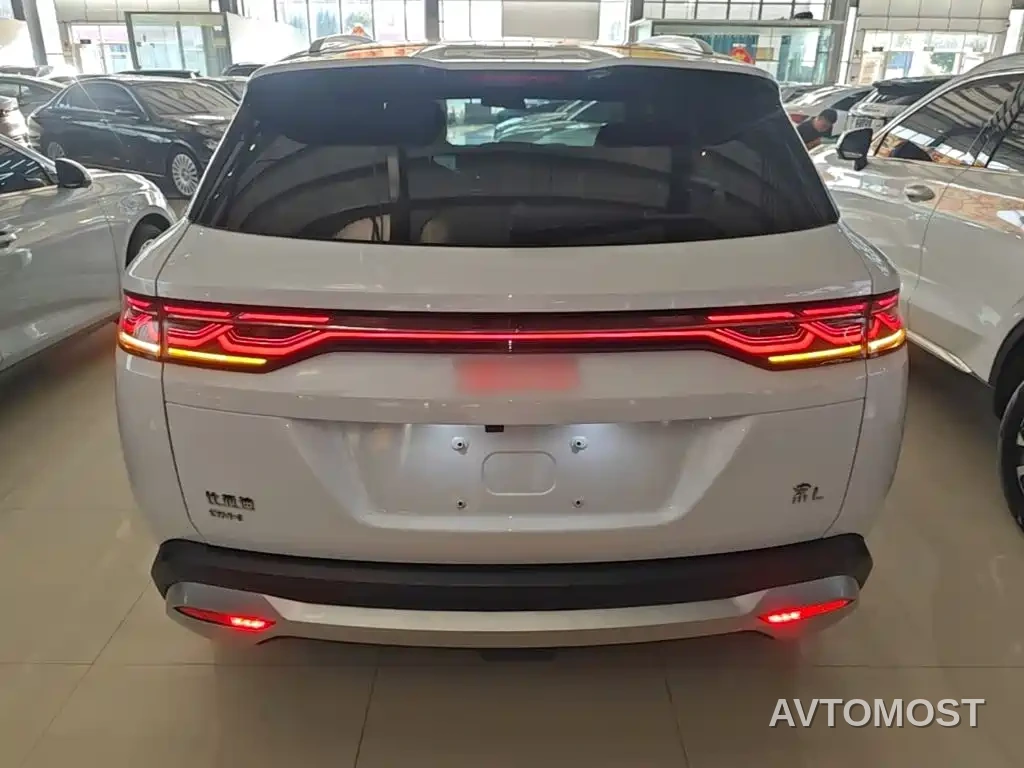 BYD Song L DM-i — фото 6