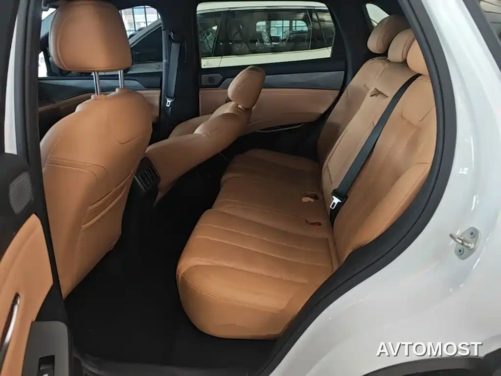 BYD Song L DM-i — фото 17