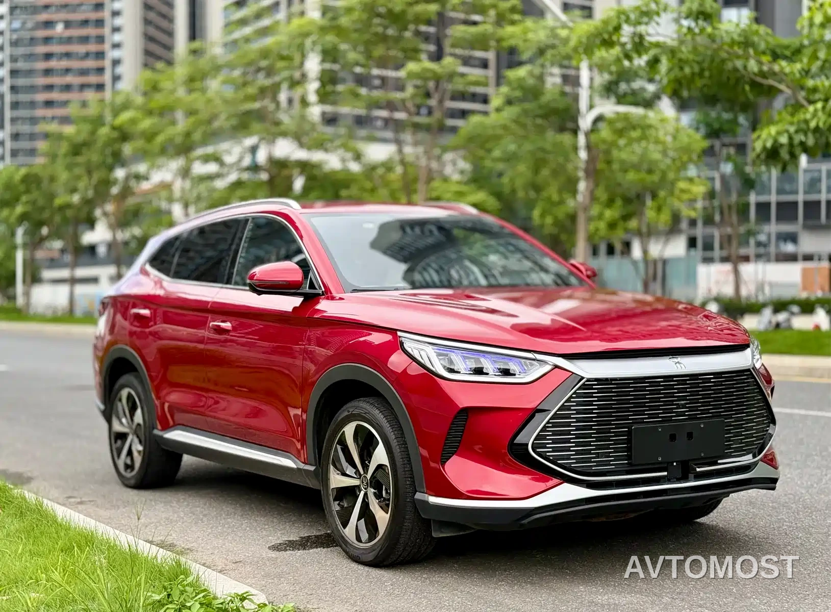 BYD Song Plus DM-i — фото 3