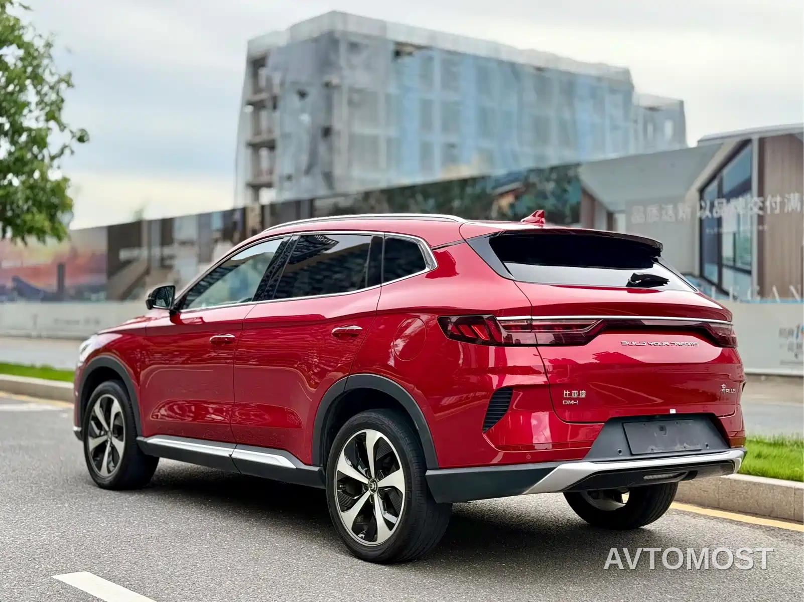 BYD Song Plus DM-i — фото 18