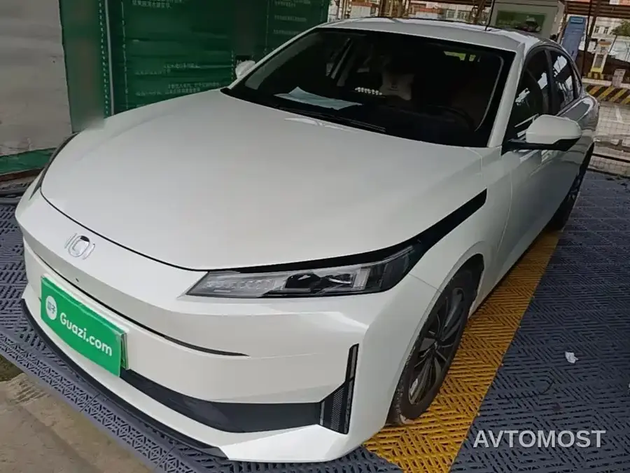 Changan A05 - фото