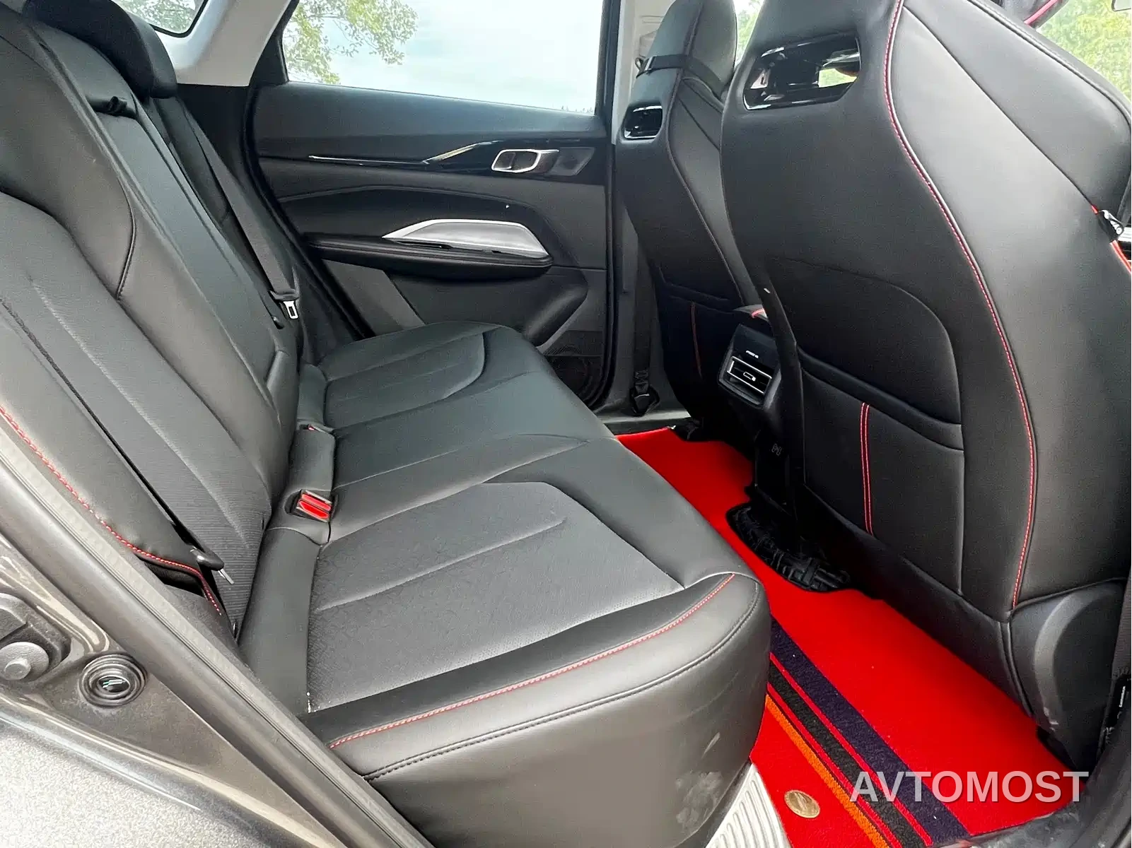 Changan Oshan Z6 EV — фото 14