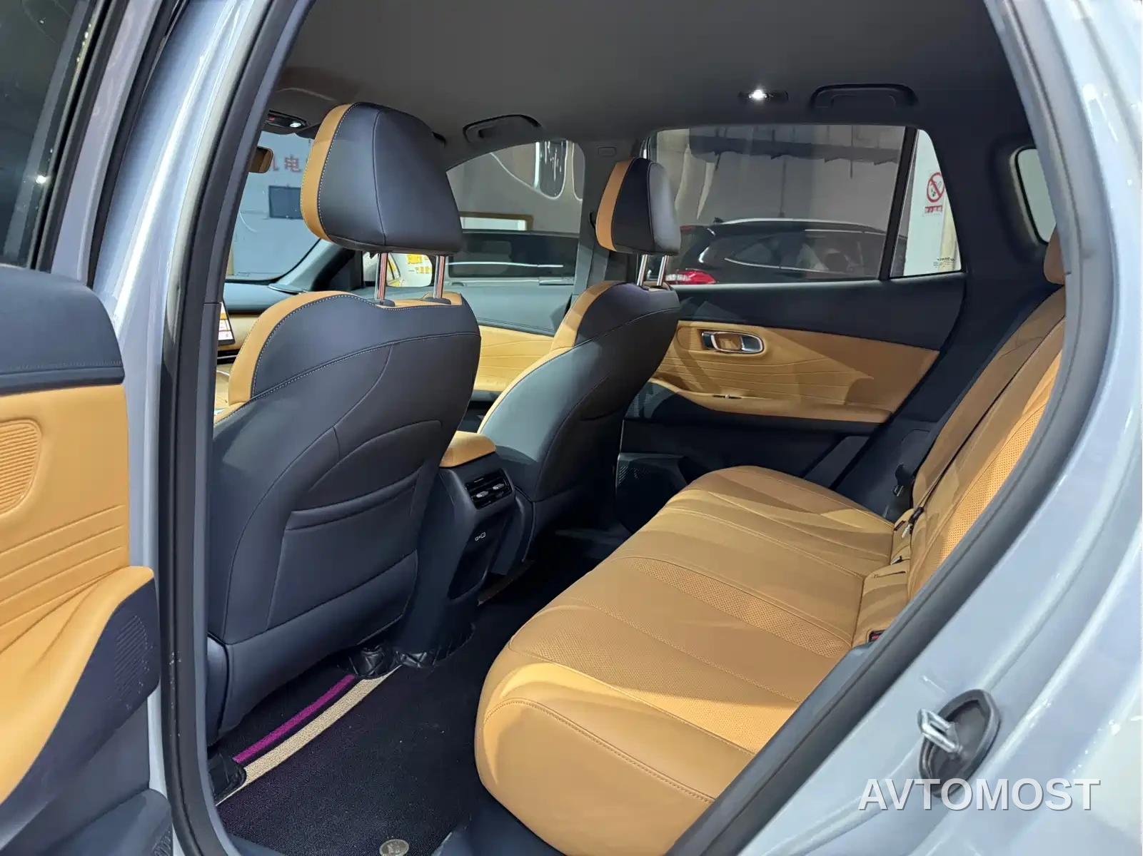 Geely Galaxy Starship 7 — фото 9