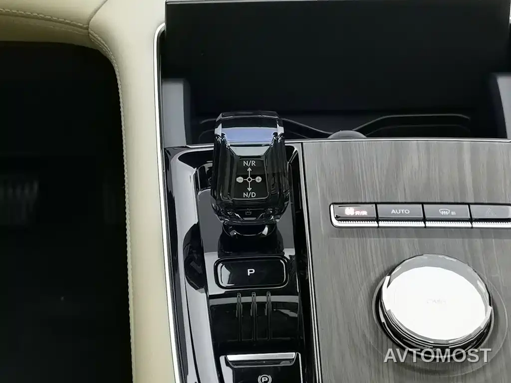 Geely Monjaro — фото 12