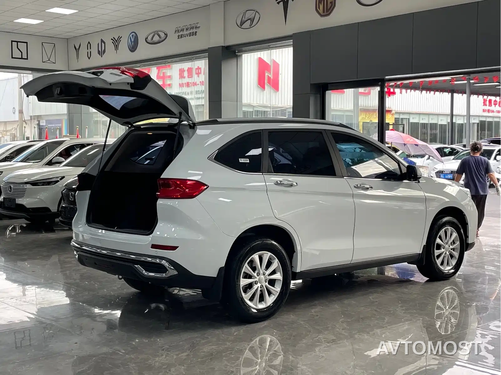Haval M6 — фото 16
