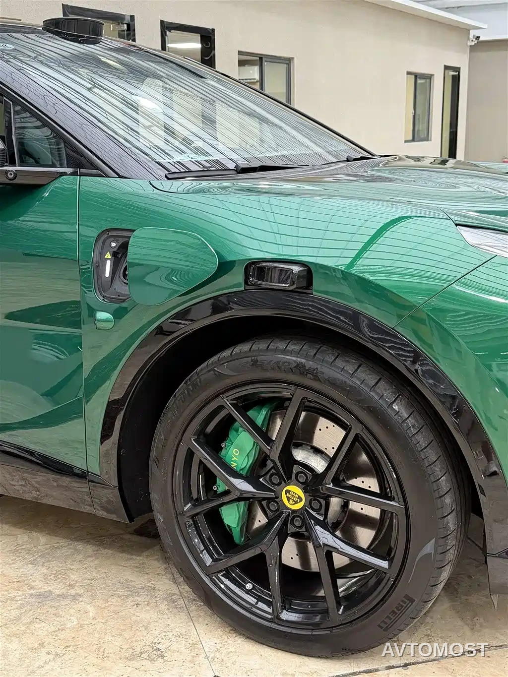 Lotus Eletre — фото 14