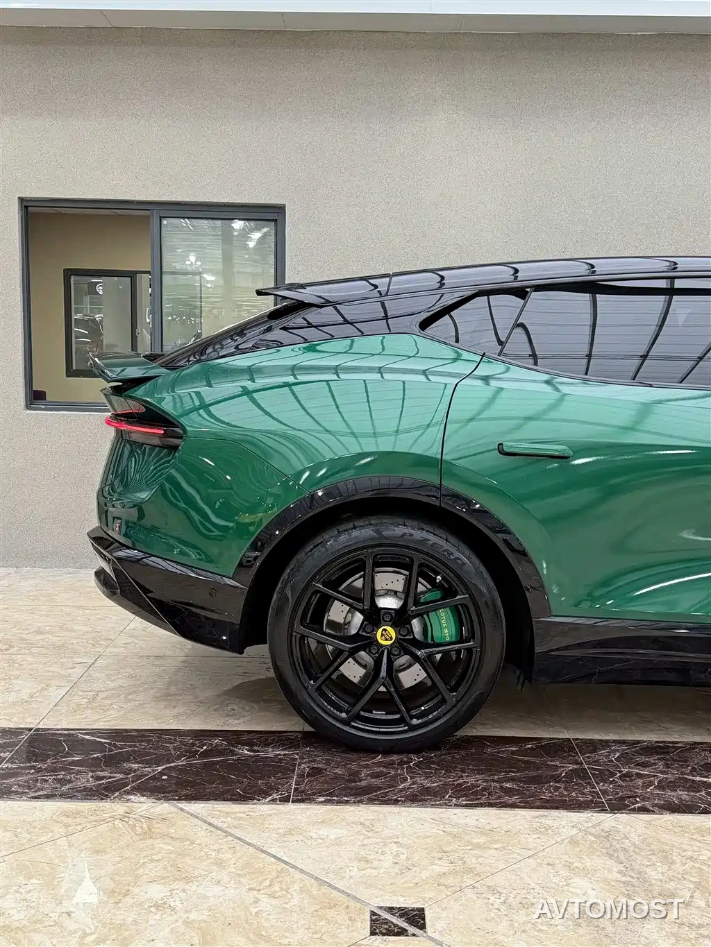 Lotus Eletre — фото 15