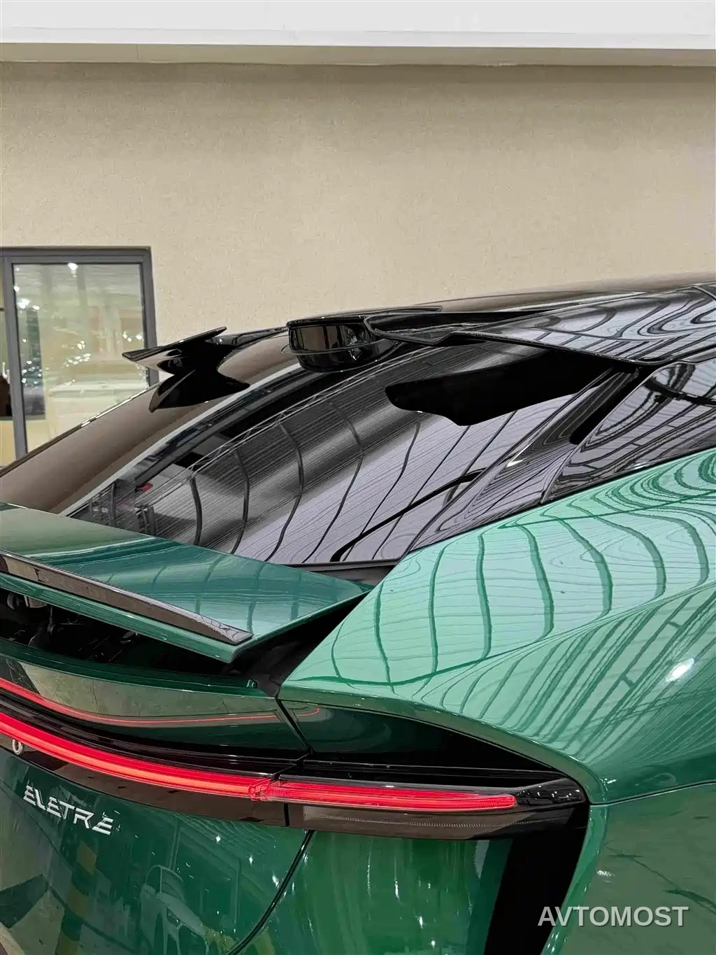 Lotus Eletre — фото 17
