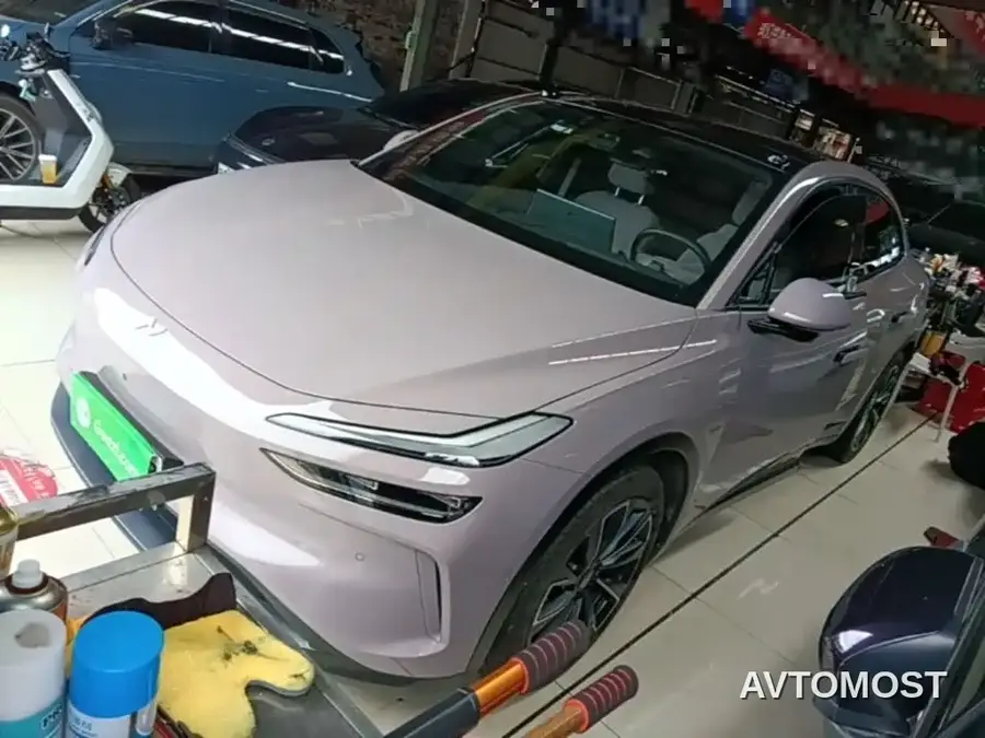 NIO Onvo L60 - фото