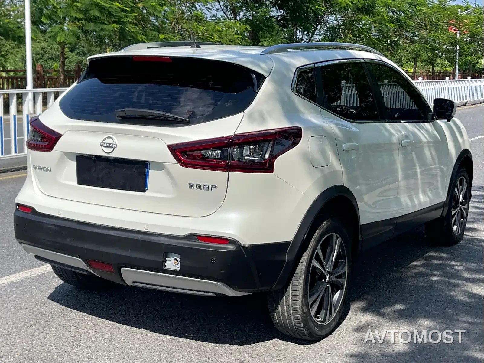 Nissan Qashqai — фото 6