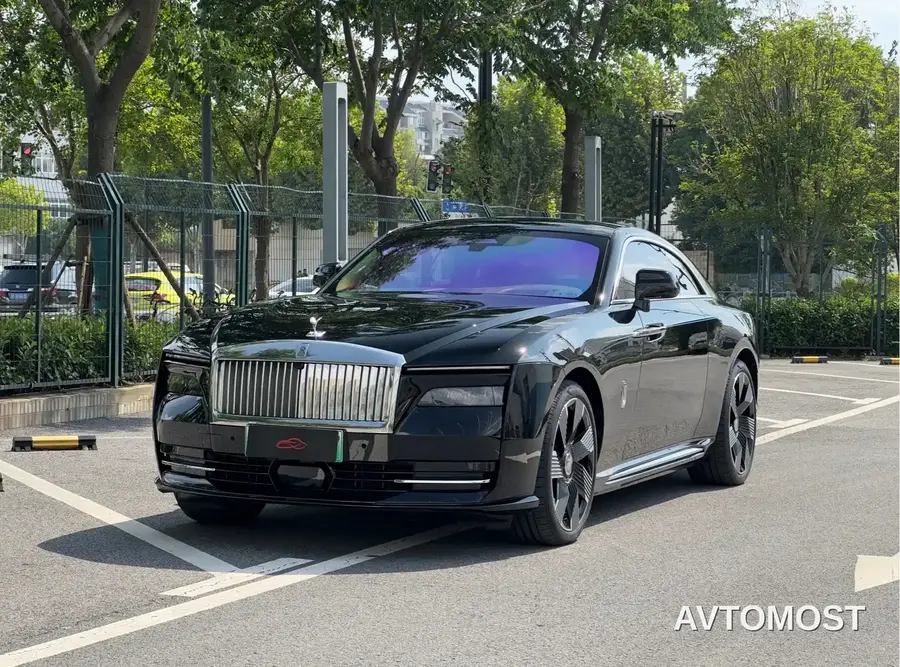 Rolls-Royce Spectre - фото