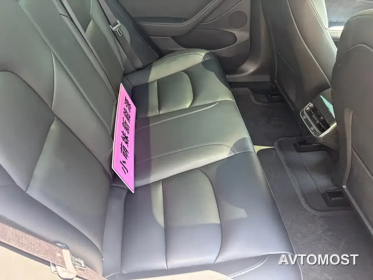 Tesla Model 3 — фото 13