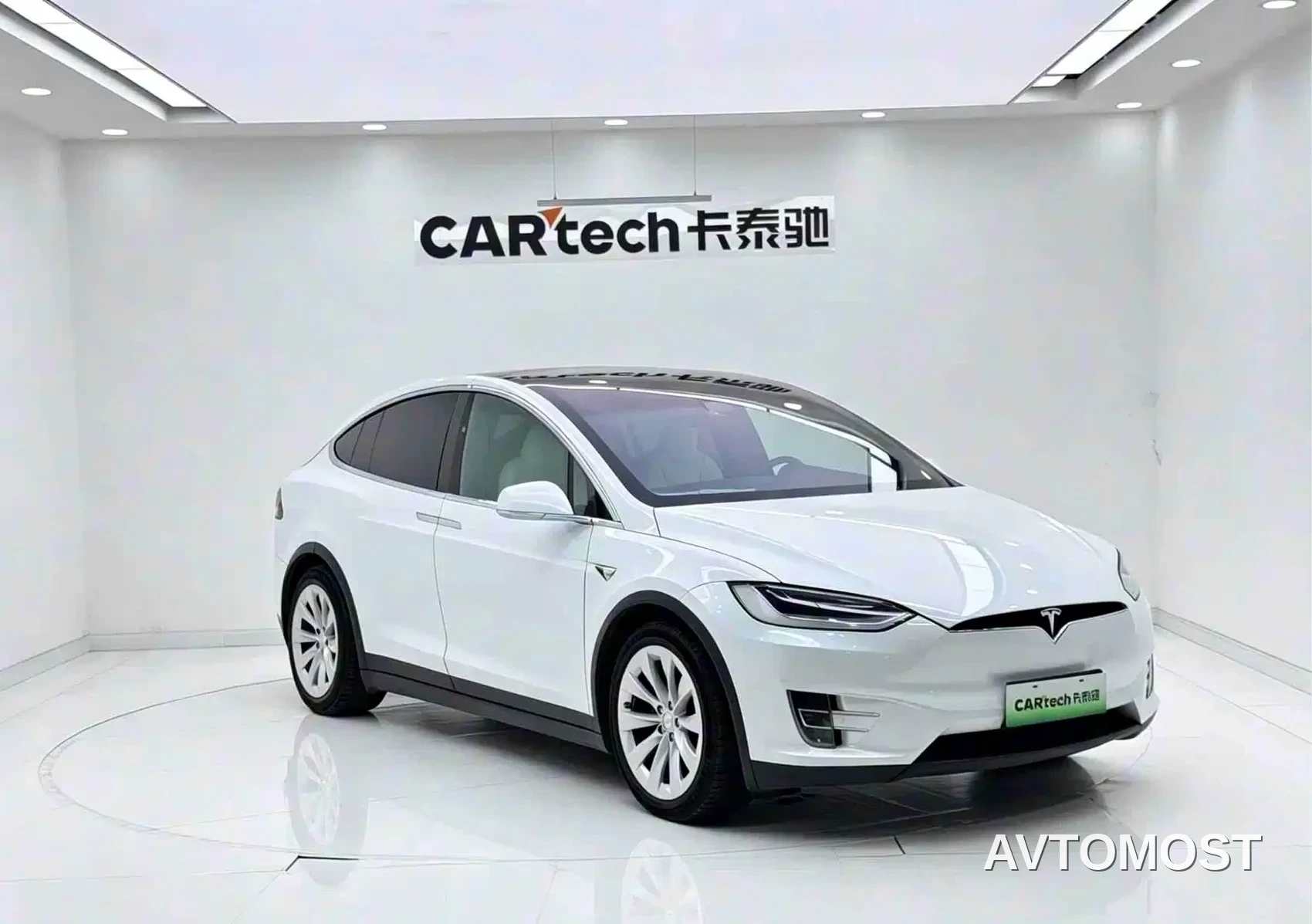 Tesla Model X 2025 — фото 3