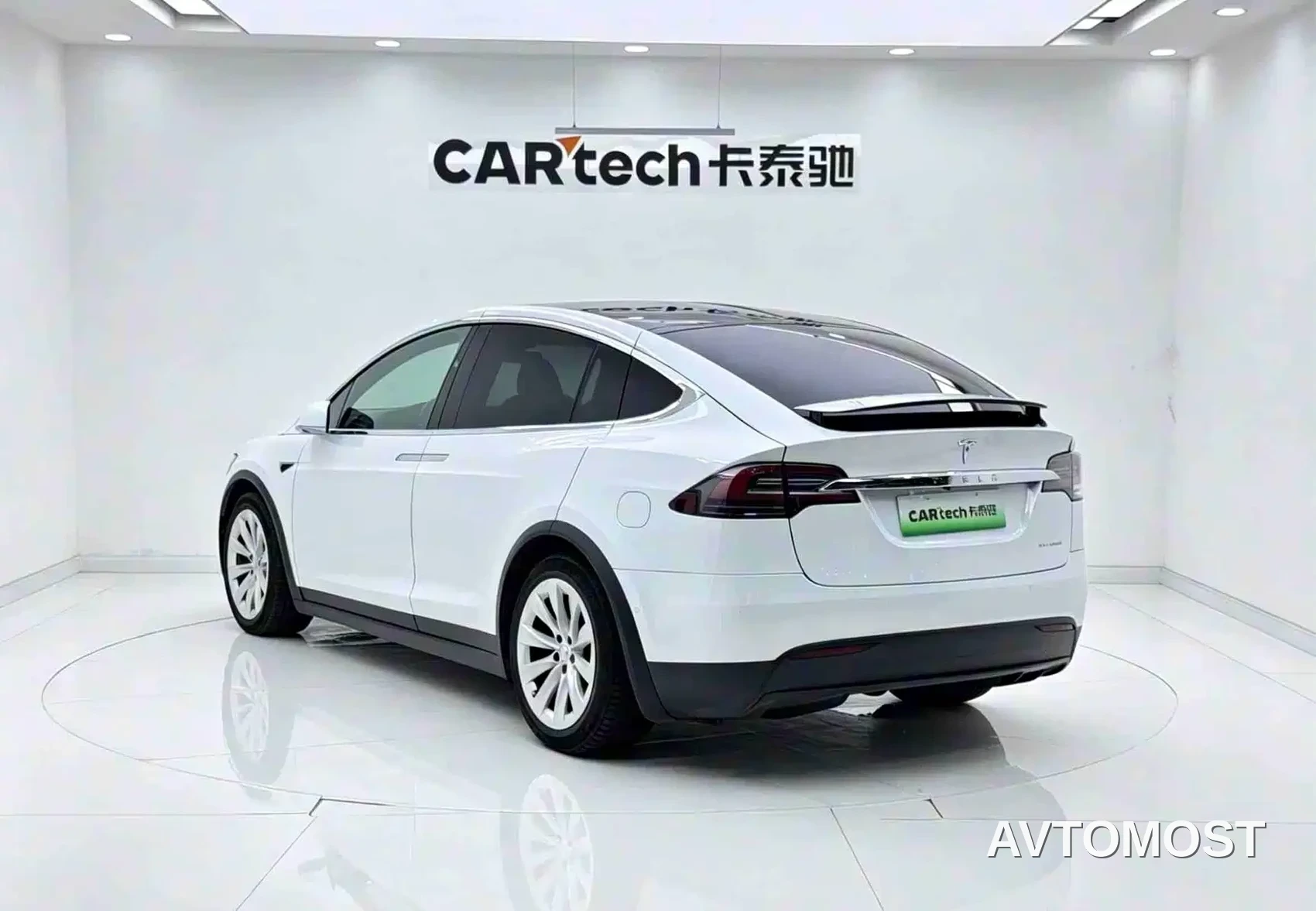 Tesla Model X 2025 — фото 7