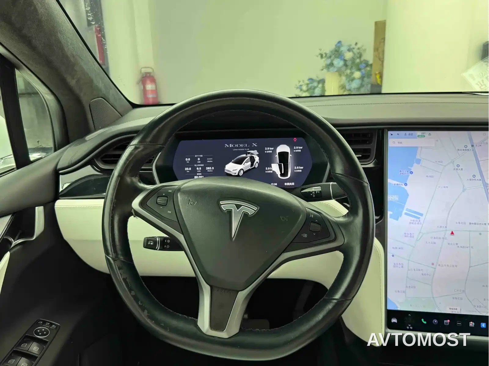 Tesla Model X 2025 — фото 16
