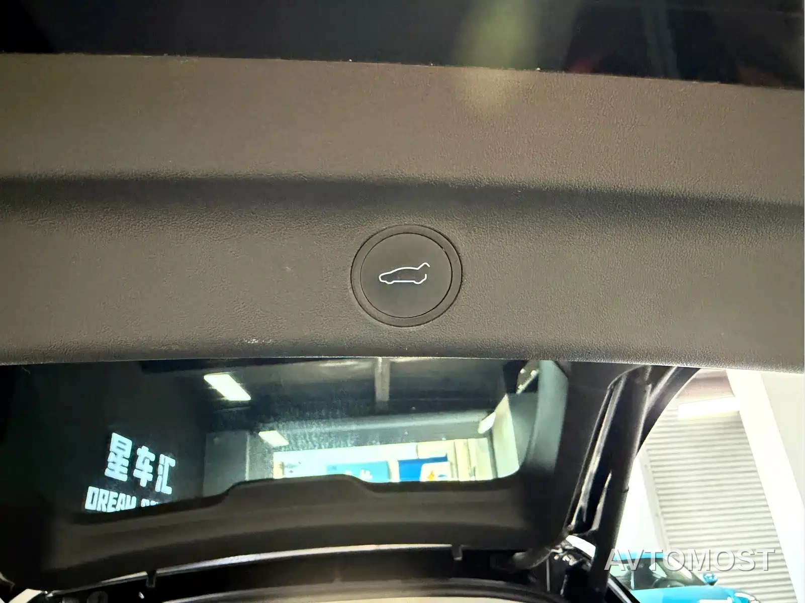 Tesla Model Y Juniper — фото 24
