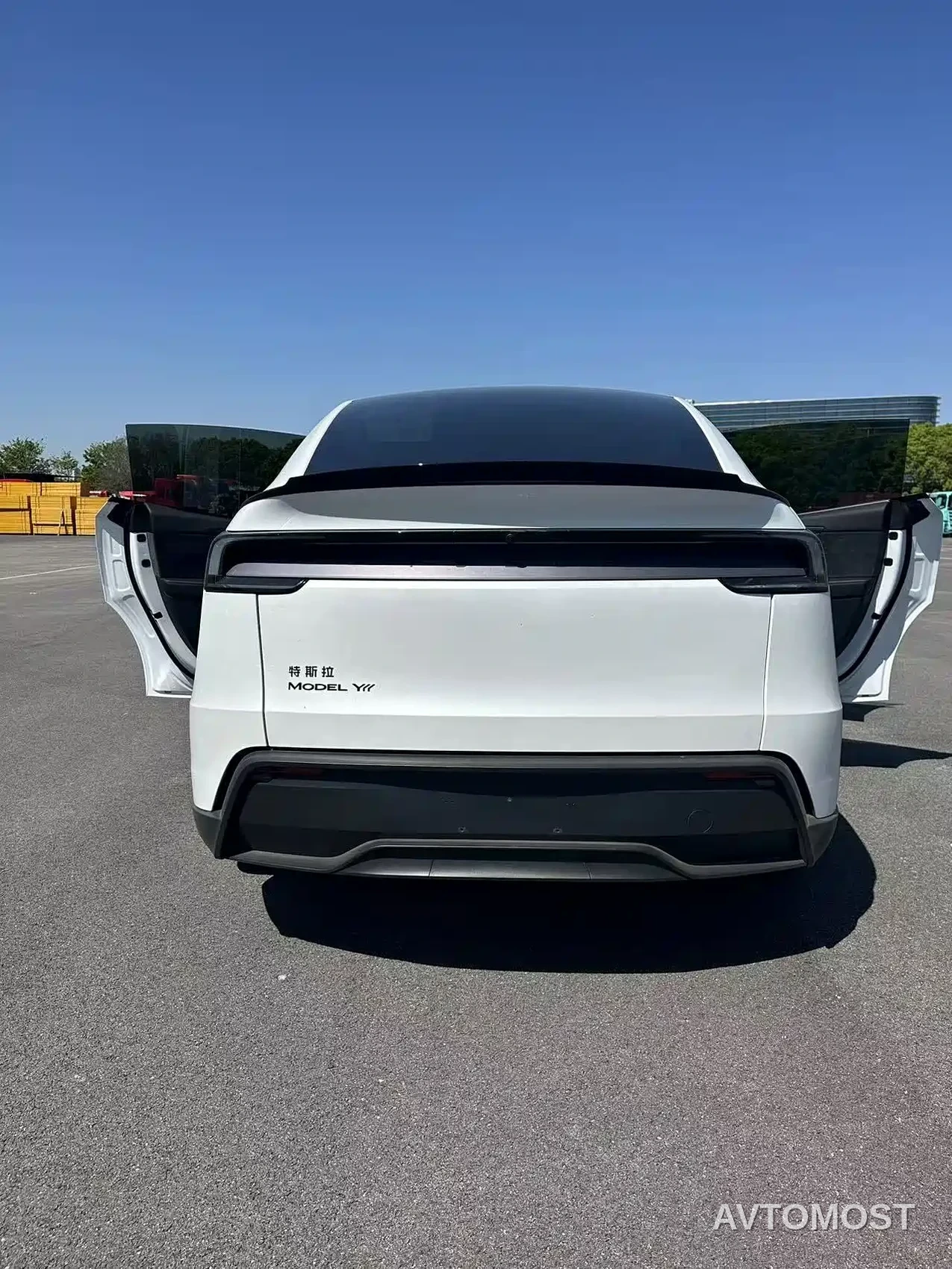 Tesla Model Y L Juniper — фото 13