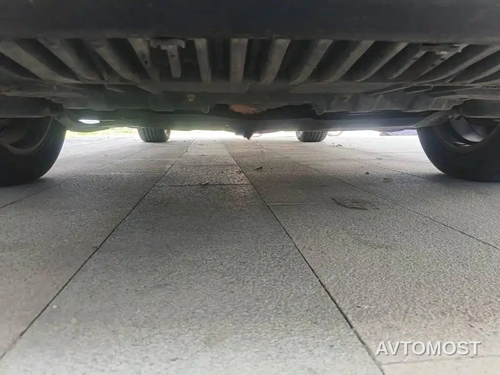 Toyota Highlander — фото 10