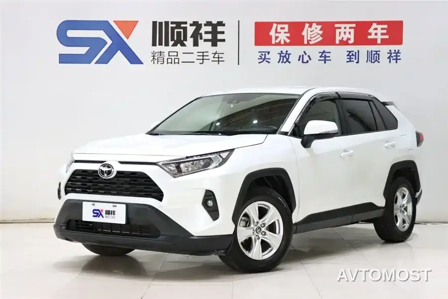 Toyota RAV4 - фото