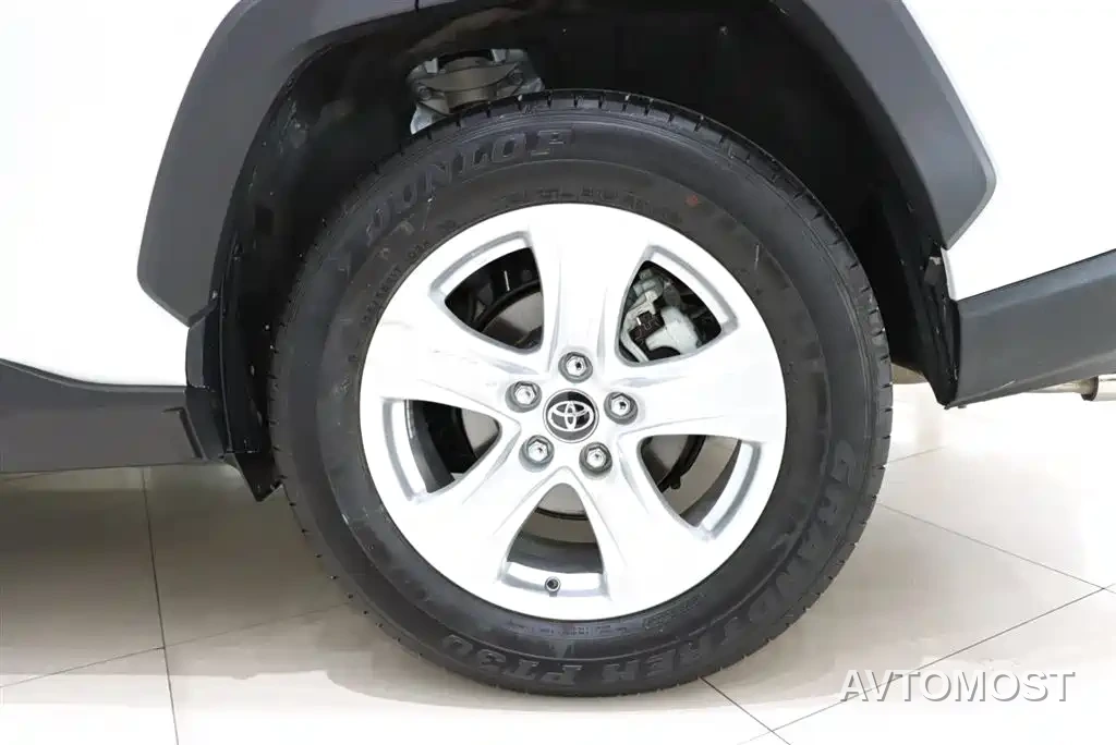 Toyota RAV4 — фото 16