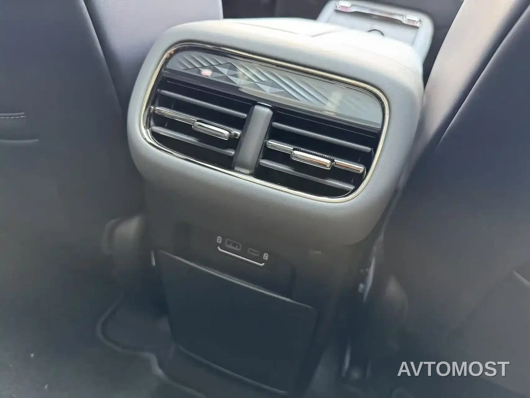 Trumpchi Xiangwang S7 — фото 16