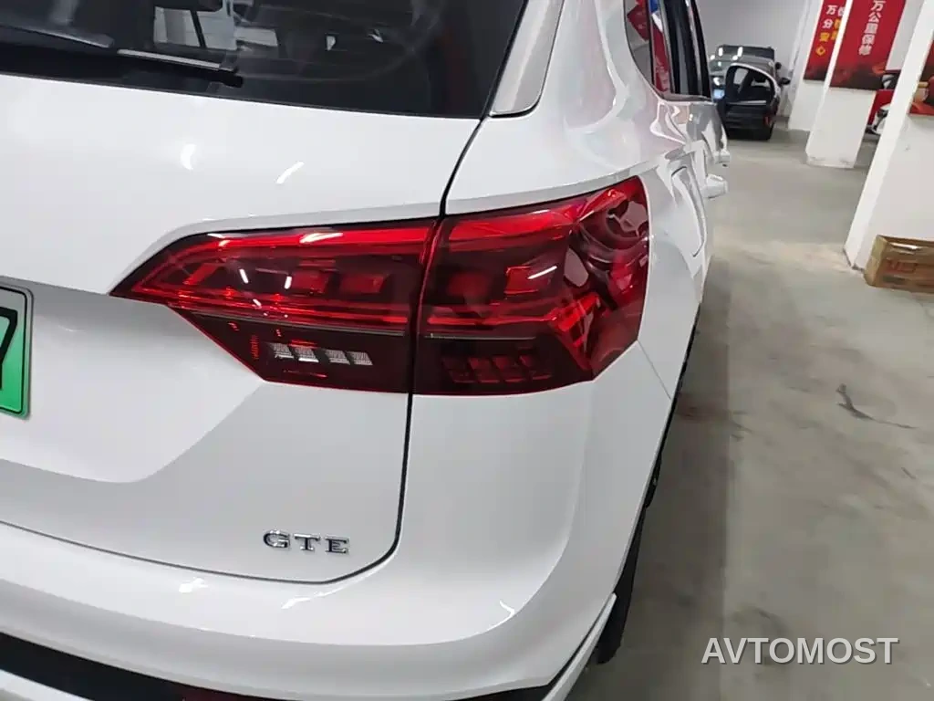 Volkswagen Tayron GTE Plug-in Hybrid — фото 8
