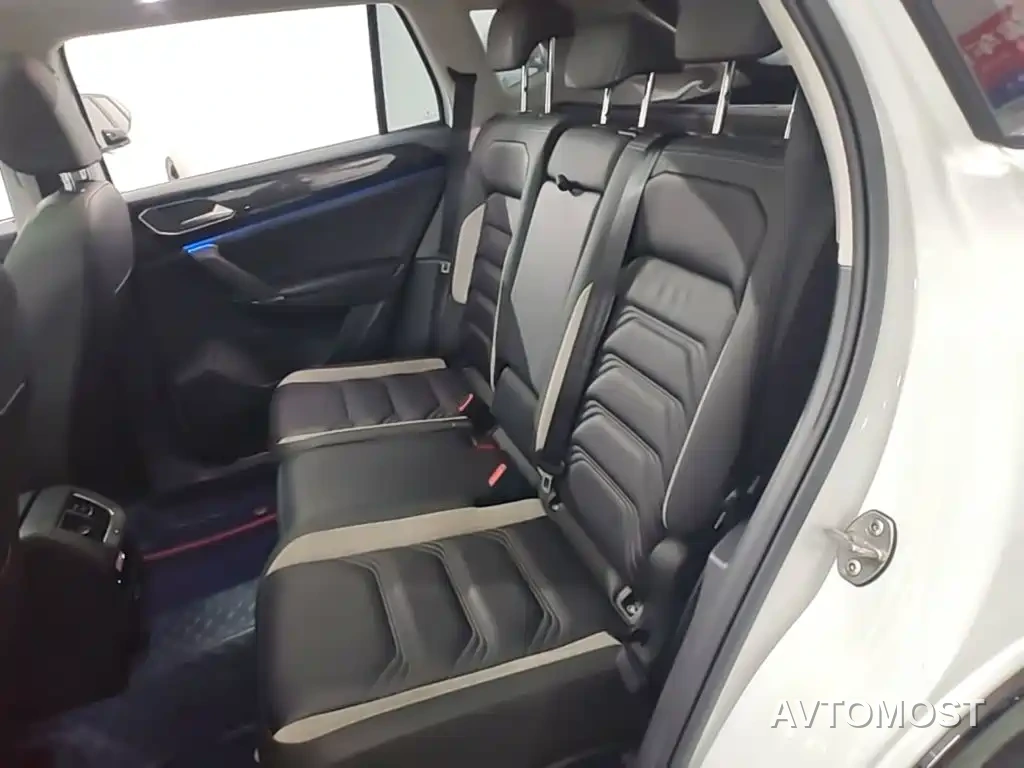 Volkswagen Tayron GTE Plug-in Hybrid — фото 17