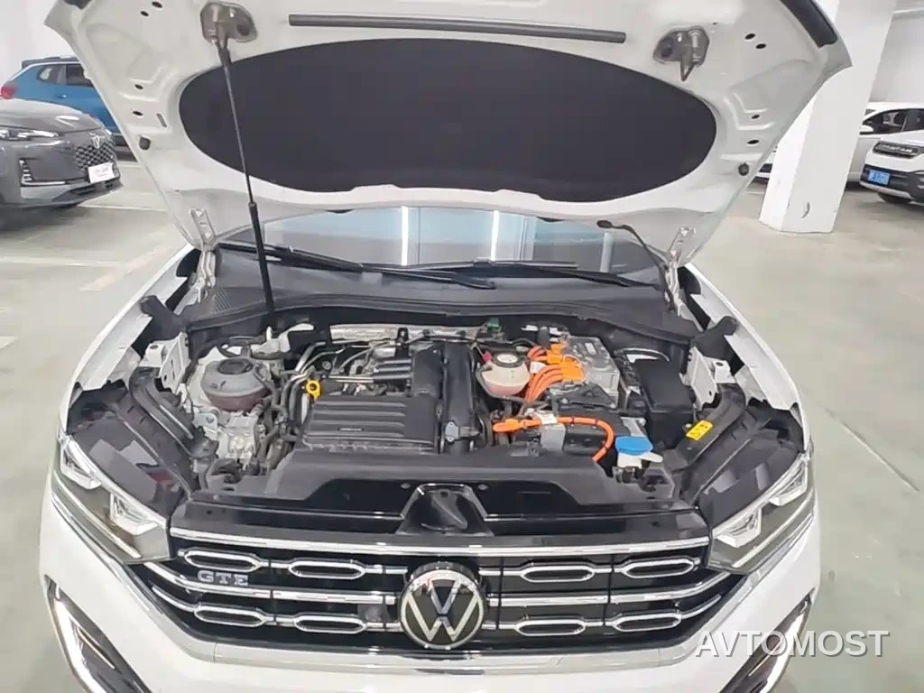 Volkswagen Tayron GTE Plug-in Hybrid — фото 20