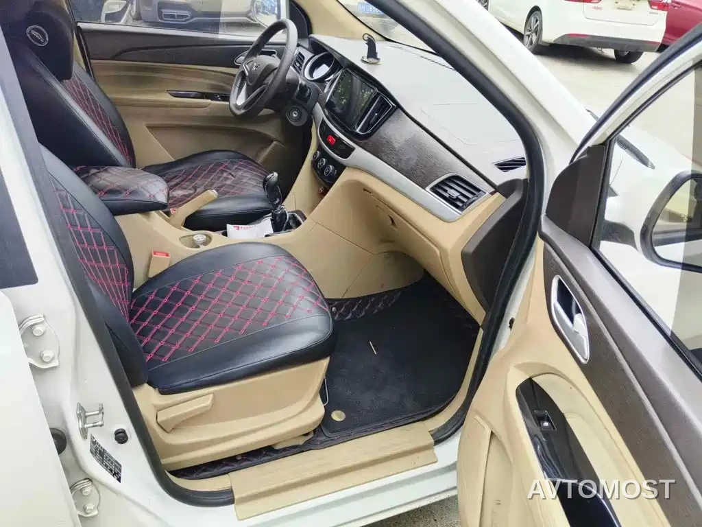 Wuling Starlight 730 — фото 12