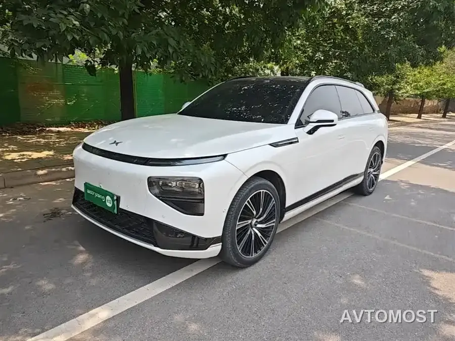 Xpeng G9 - фото
