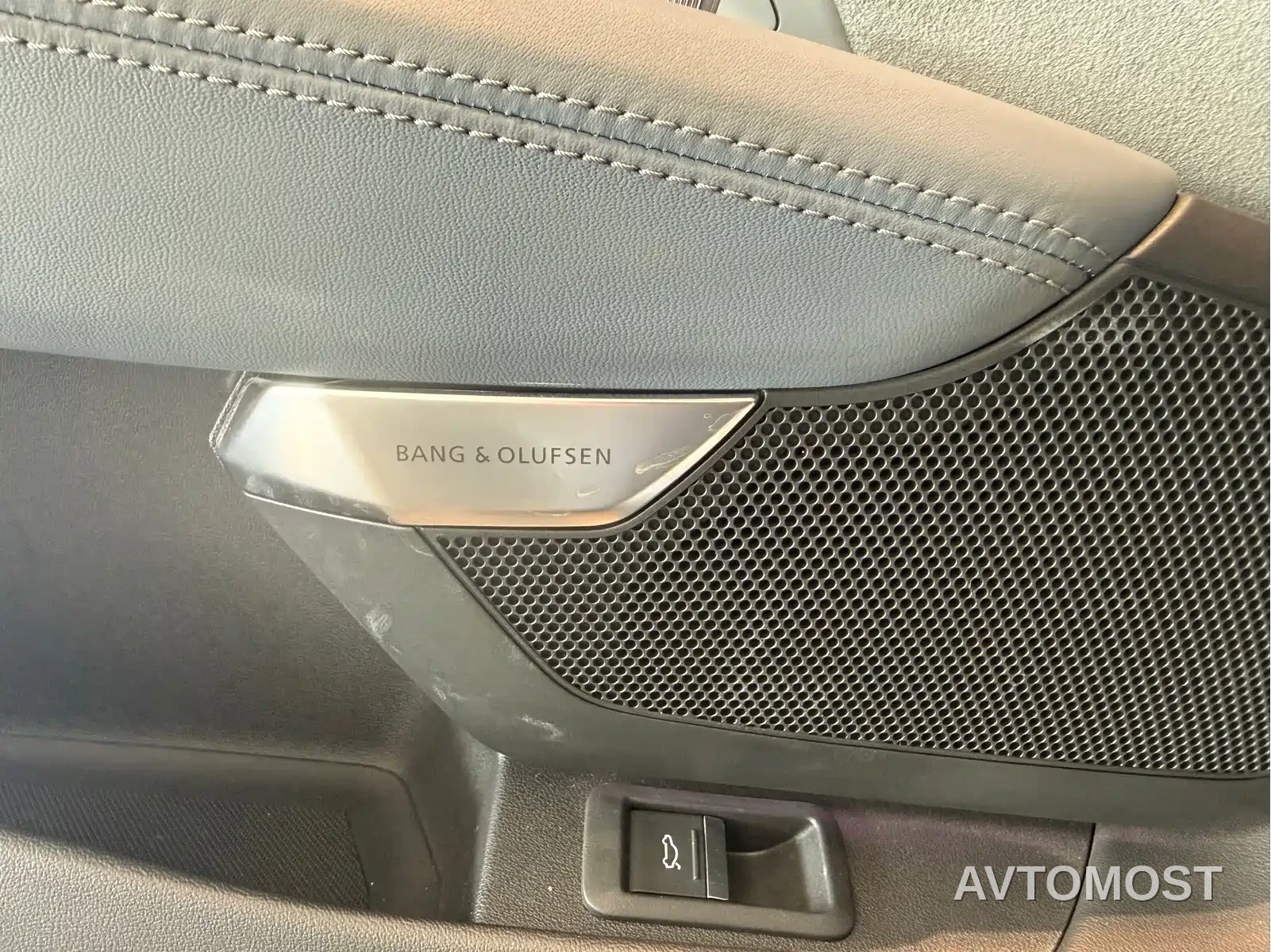 Audi e-tron GT 2023 Base Model — фото 15