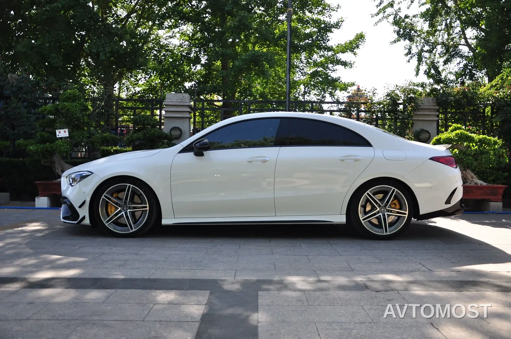 Mercedes-Benz CLA AMG 2022 AMG CLA 45 4MATIC+ — фото 3