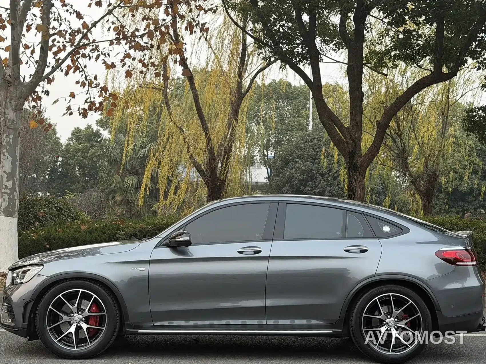 Mercedes-Benz GLC Coupe AMG 2022 AMG GLC 43 4MATIC Coupe SUV — фото 3
