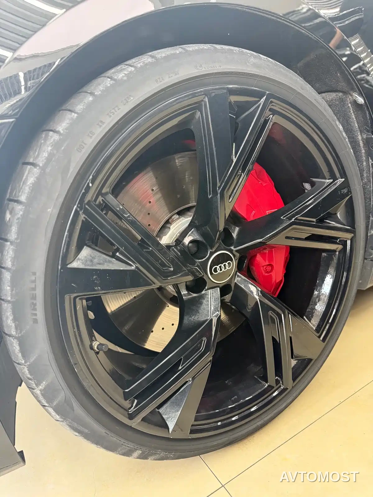 Audi RS 6 2021 RS 6 4.0T Avant — фото 15