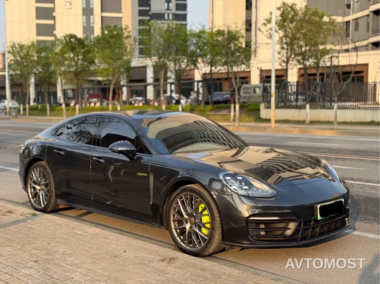 Porsche Panamera New Energy 2023 Facelift Panamera 4 E-Hybrid Platinum Edition 2.9T — фото 3