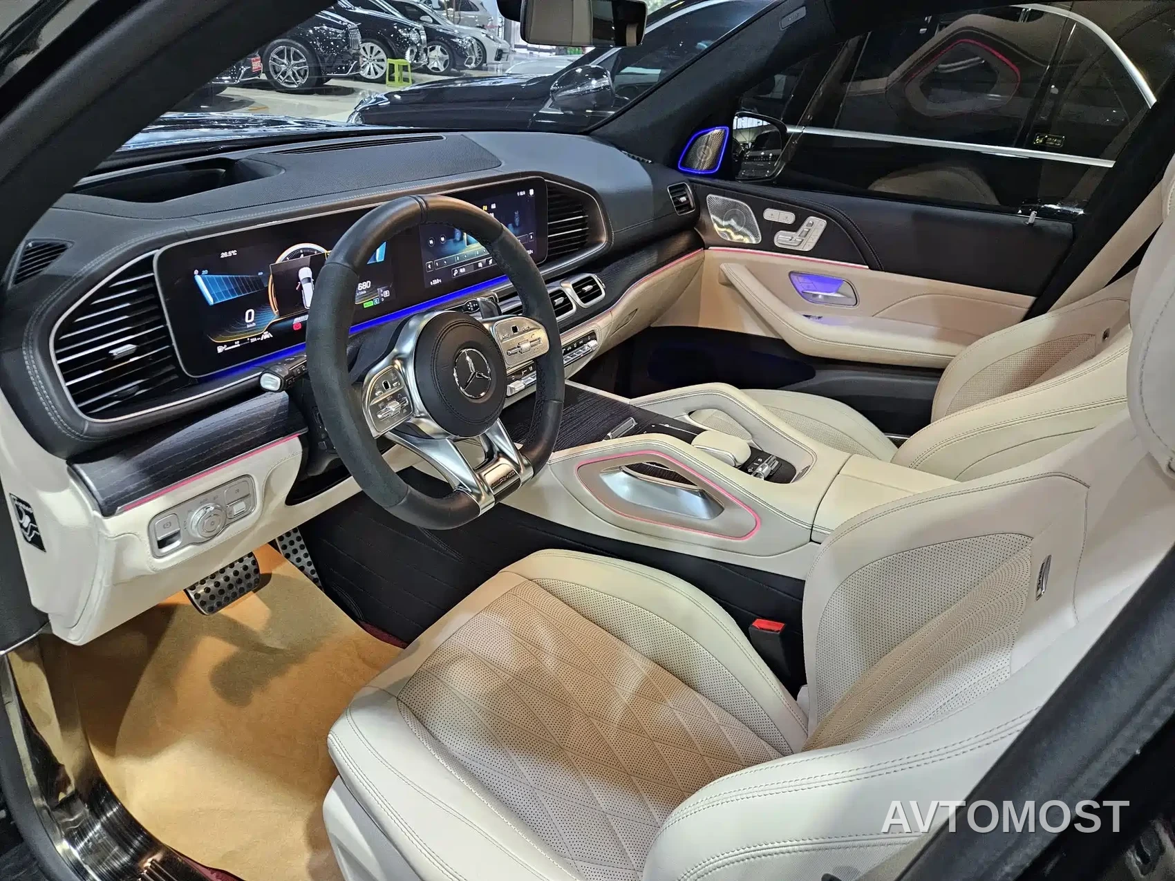 Mercedes-Benz GLS AMG 2024 AMG GLS 63 4MATIC+ — фото 7