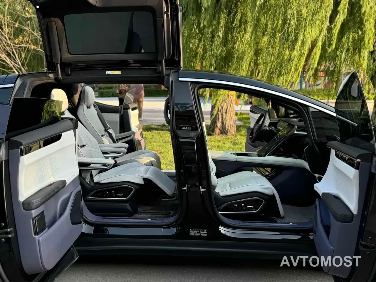 HiPhi X 2021 Founder Edition 6-Seater — фото 4