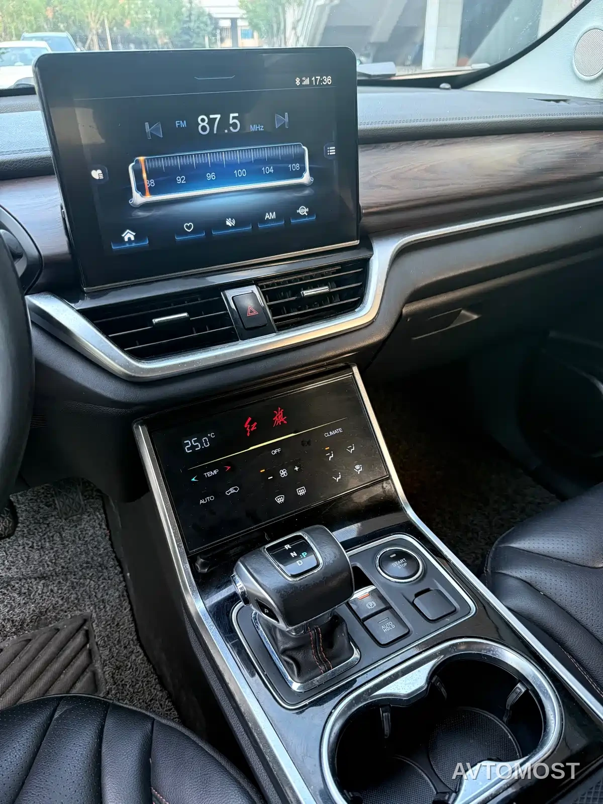 Hongqi E-HS3 2019 Smart Connection Flag Joy FWD Version — фото 11