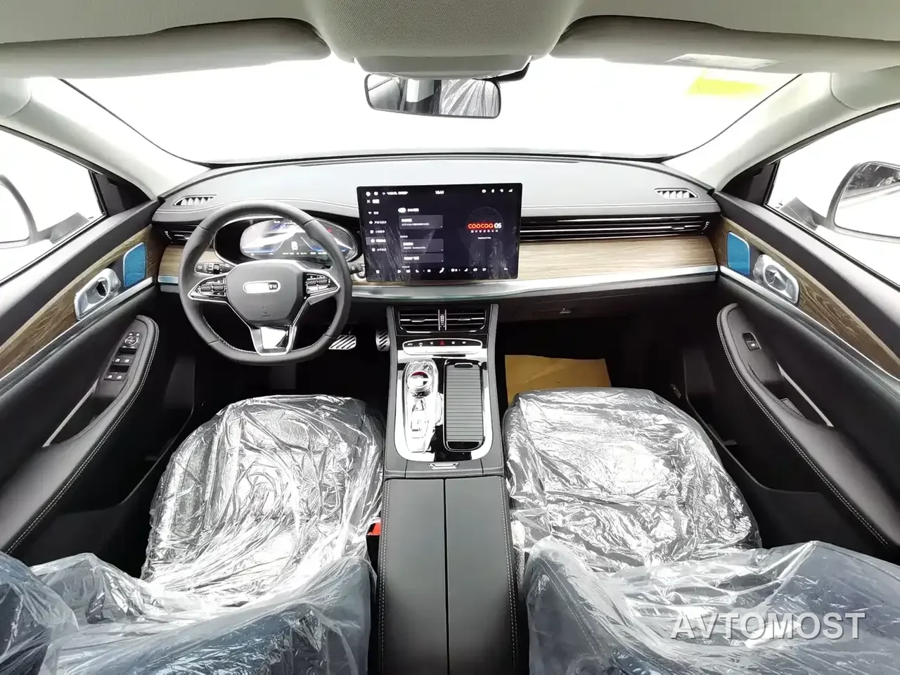 Skyworth HT-i 2024 1.5L PHEV 115KM Taidao Edition — фото 2