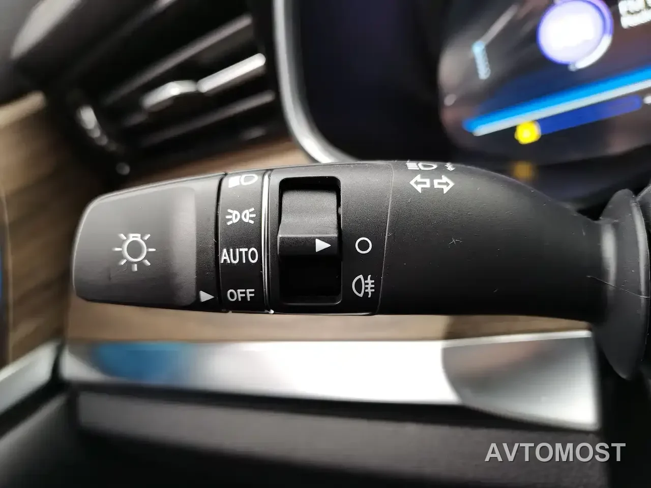 Skyworth HT-i 2024 1.5L PHEV 115KM Taidao Edition — фото 12